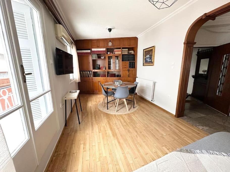 Central House In Plaka 아테네 외부 사진