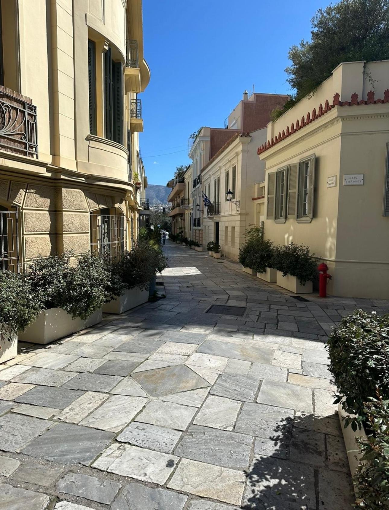 Central House In Plaka 아테네 외부 사진